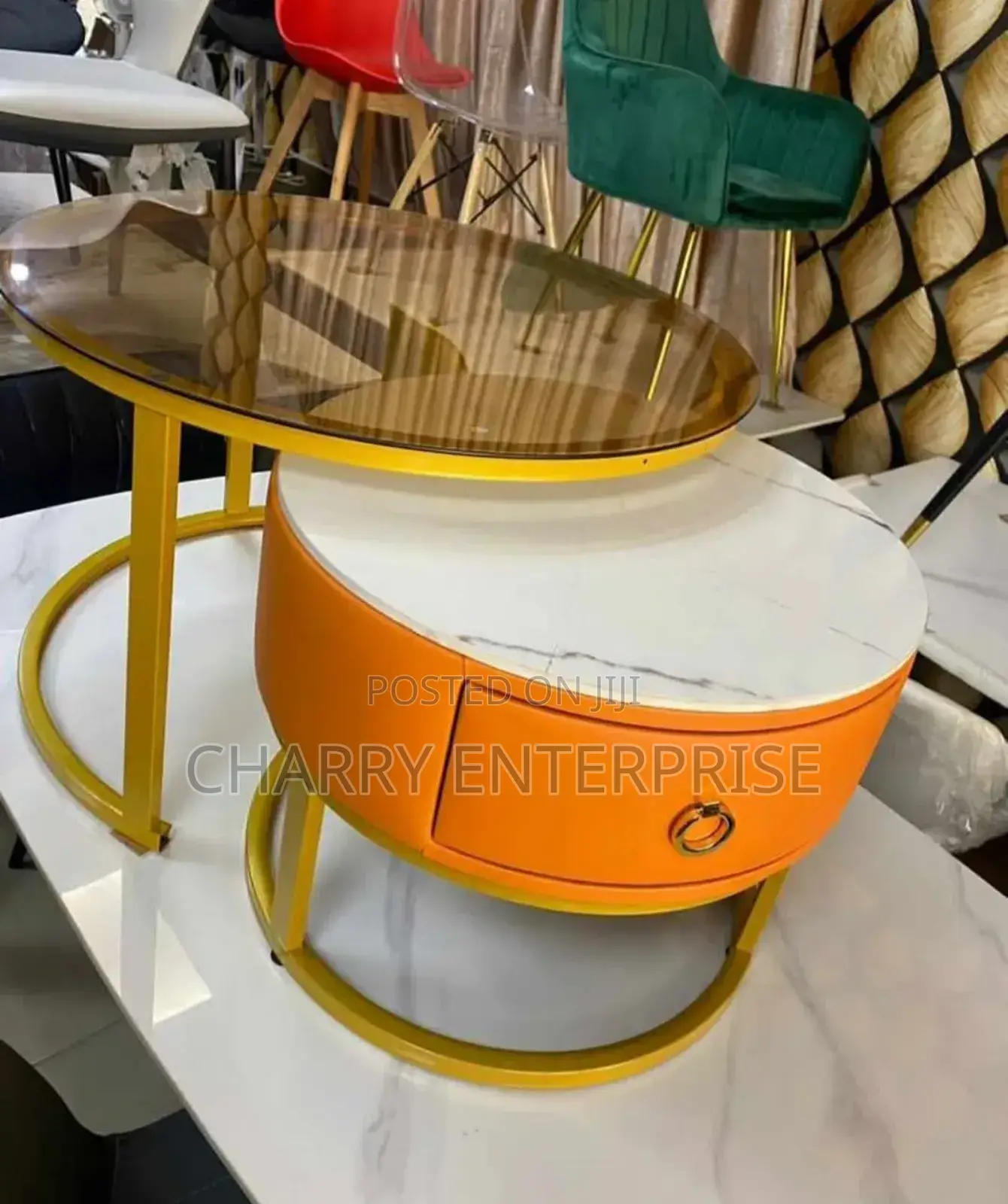 Luxury and Stylish Round Coffee Table Set