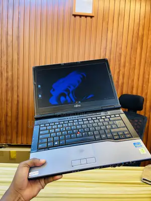 Laptop Fujitsu Lifebook S751 4GB Intel Core I5 HDD 500GB