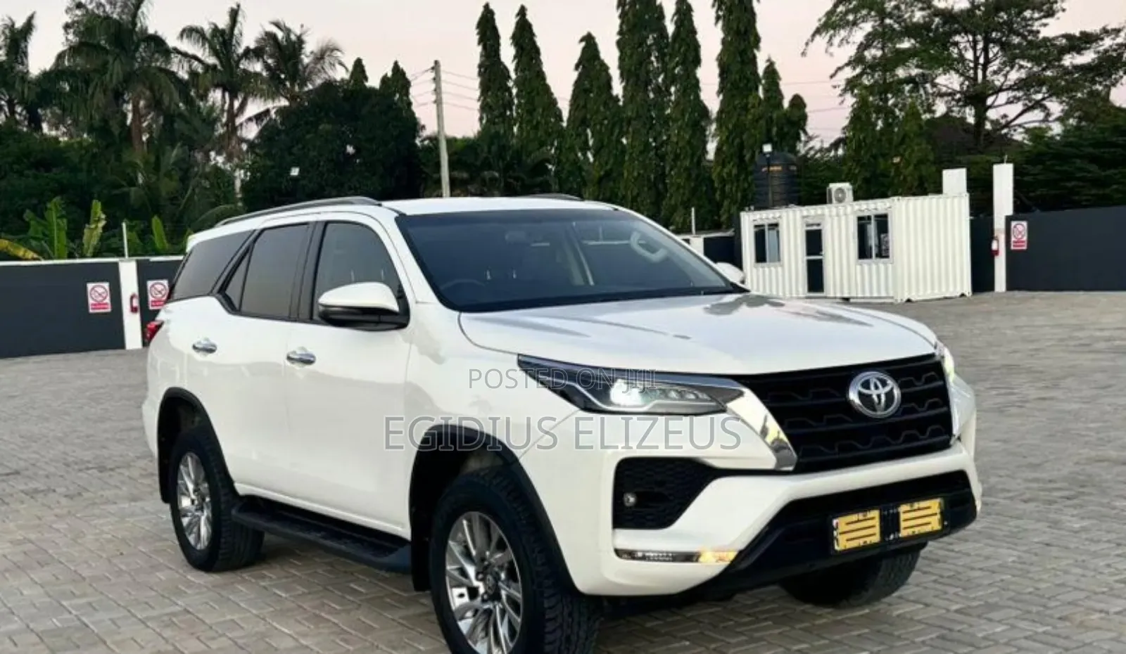 Toyota Fortuner 2021 White