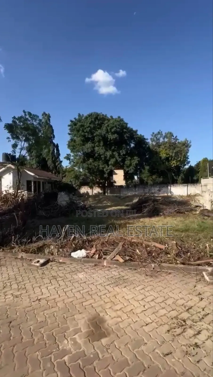 Kiwanja Kinauzwa Mbezi Beach