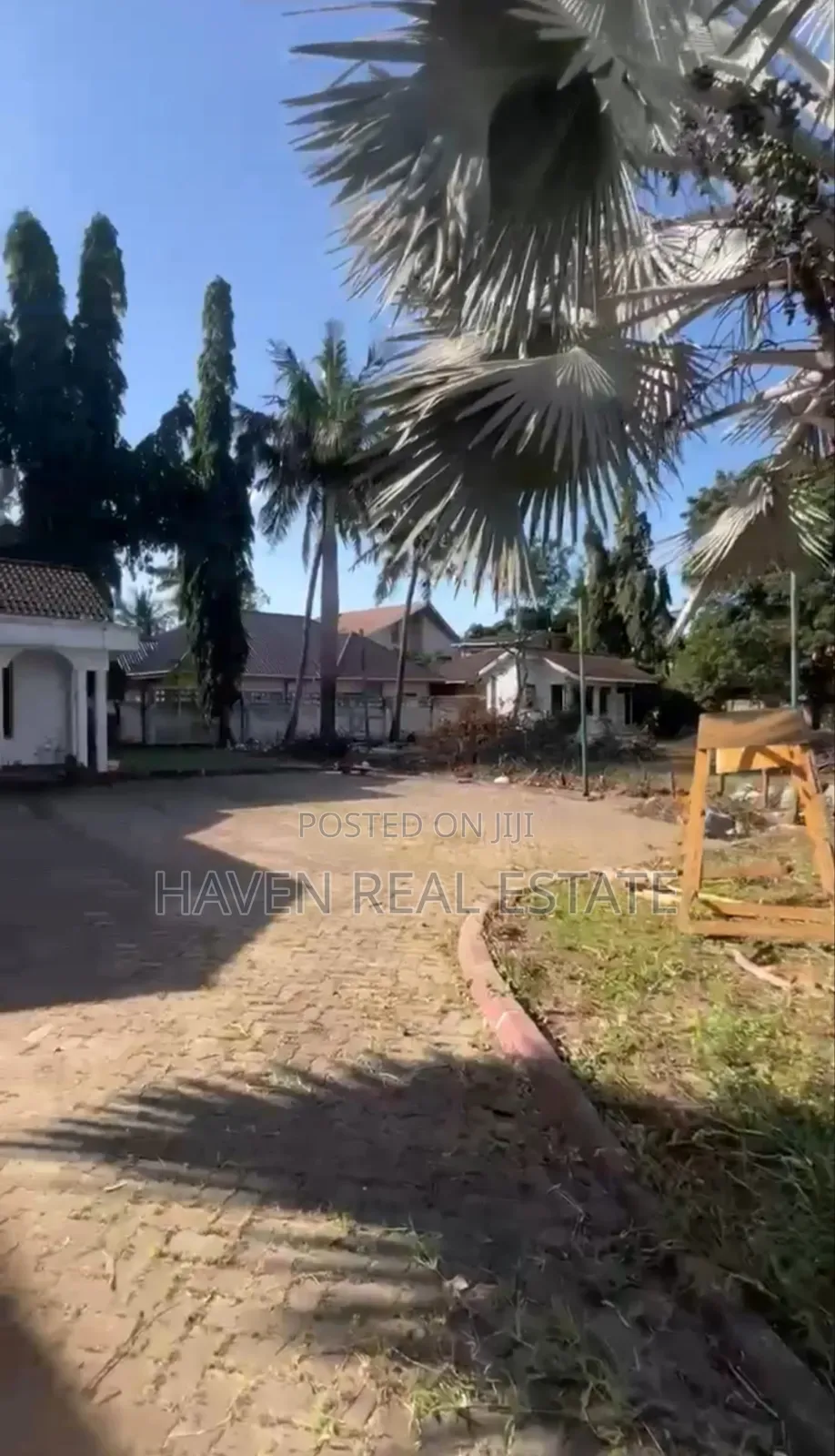 Kiwanja Kinauzwa Mbezi Beach