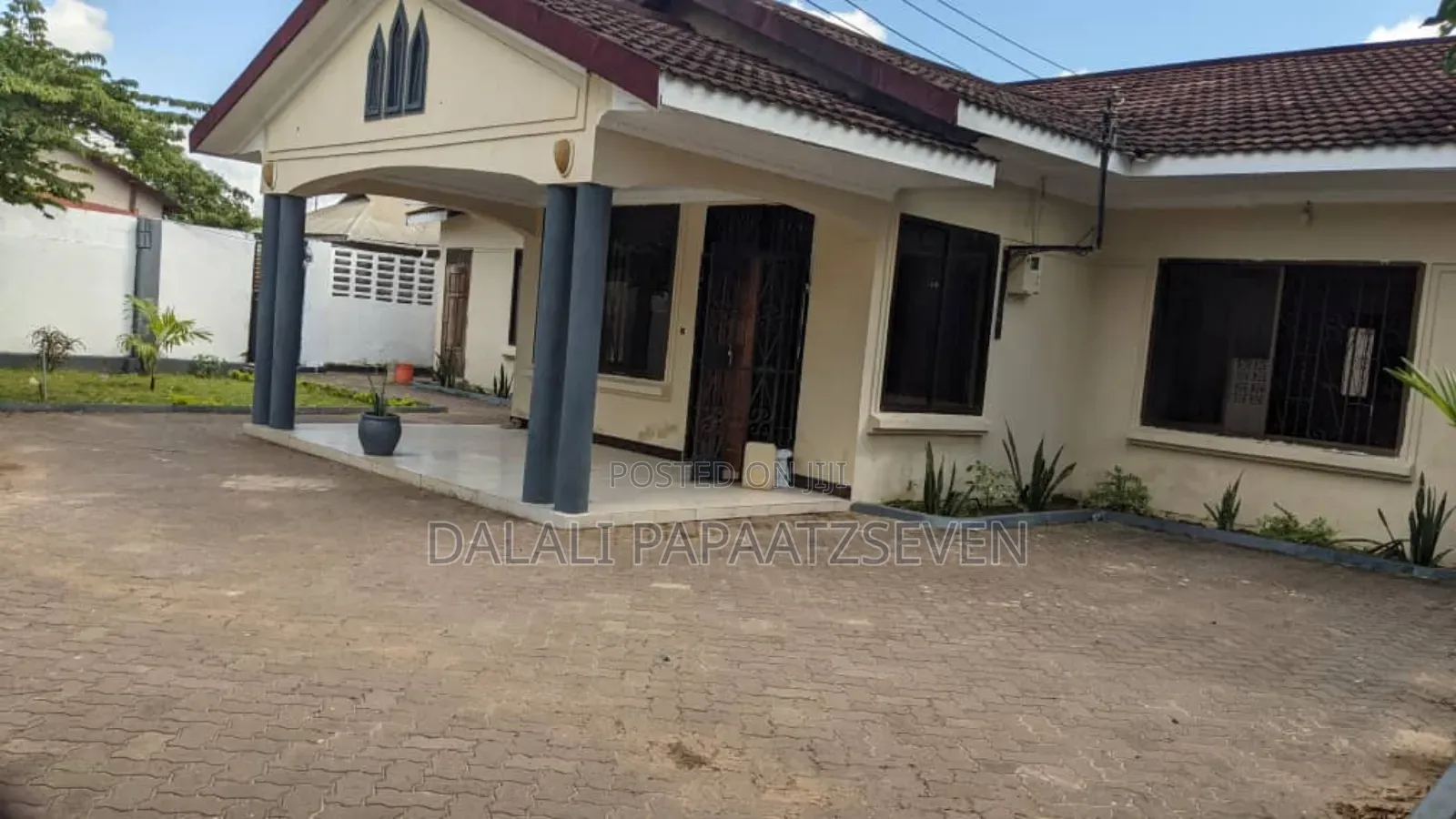 3bdrm House in Dalalipapaatzseven, Kinondoni for rent
