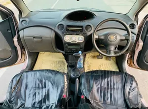 Toyota Vitz 2005 Gold