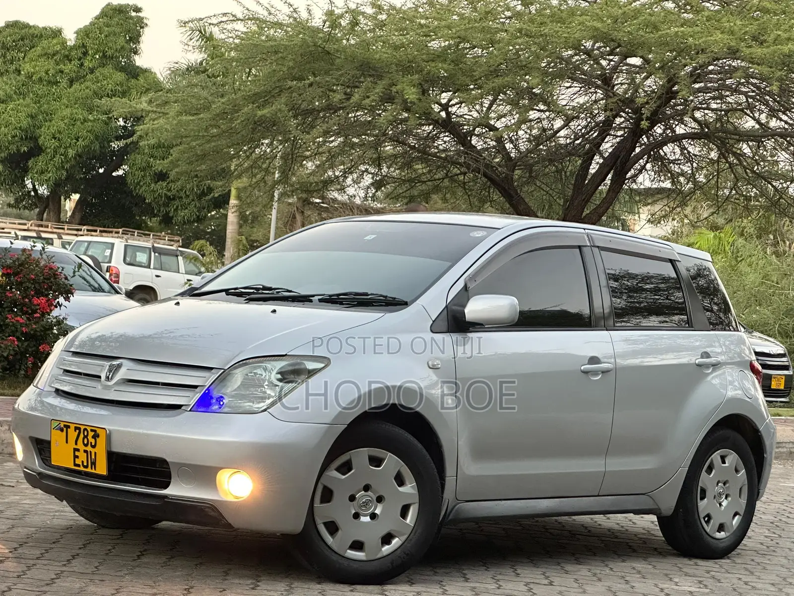 Toyota IST 2004 Silver