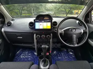 Toyota IST 2004 Silver
