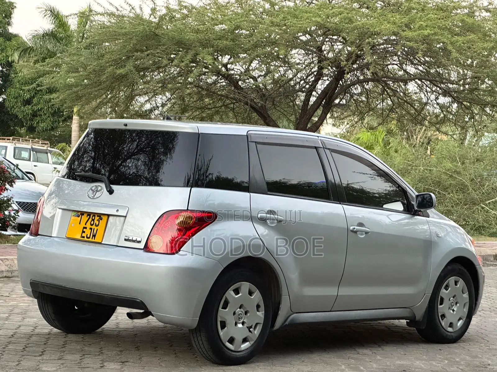 Toyota IST 2004 Silver