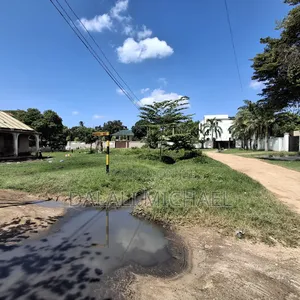 Kiwanja Kinauzwa Mbezibeach