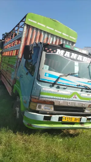 Fuso Fighter Food Truck