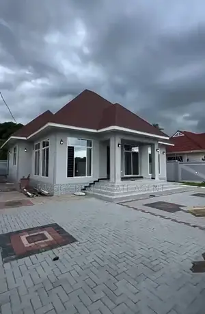 3bdrm House in Bunju Beach for sale