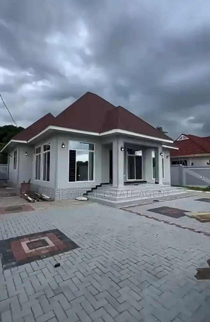 3bdrm House in Bunju Beach for sale