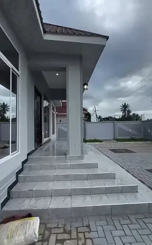 3bdrm House in Bunju Beach for sale
