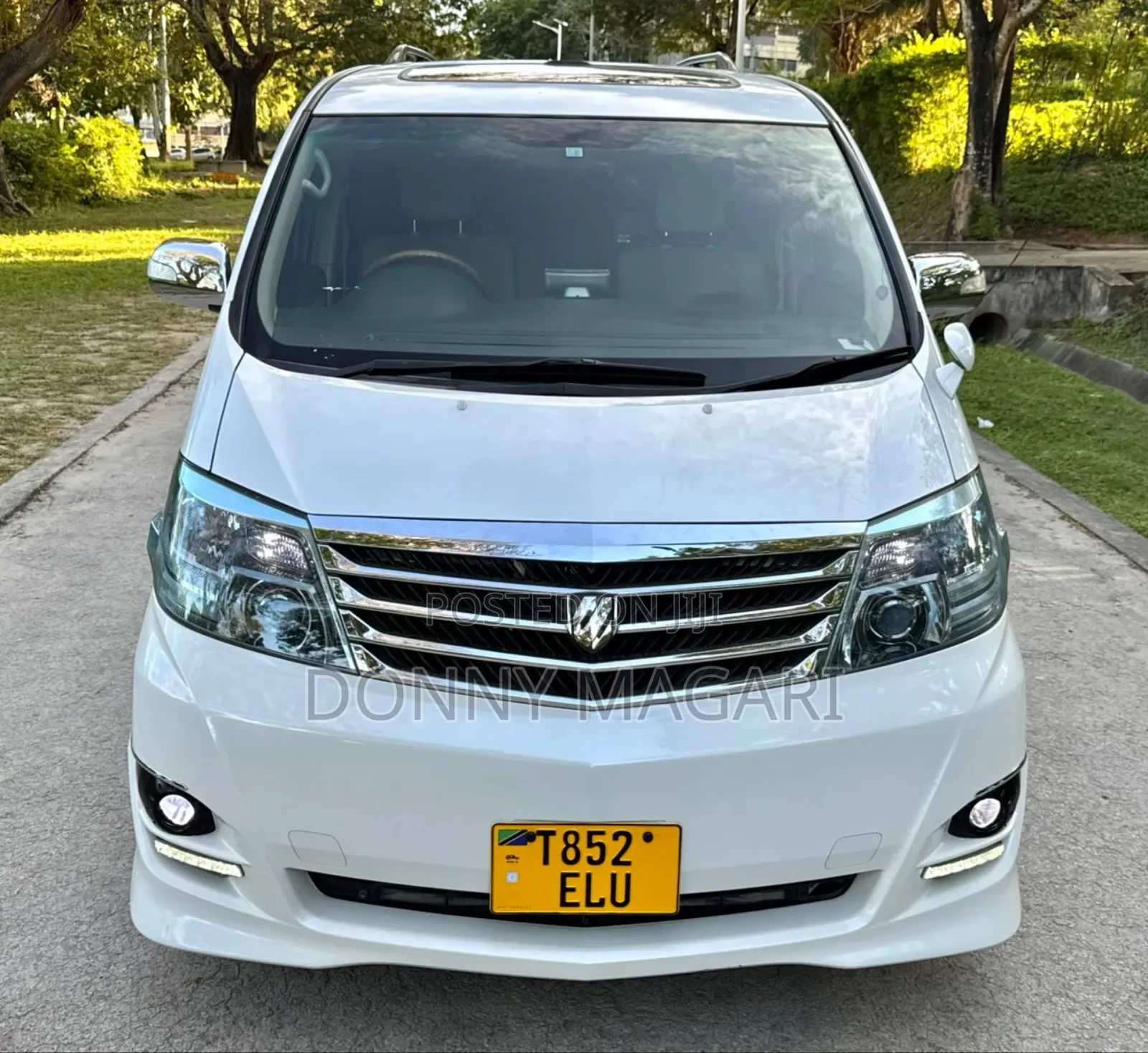Toyota Alphard 2008 White