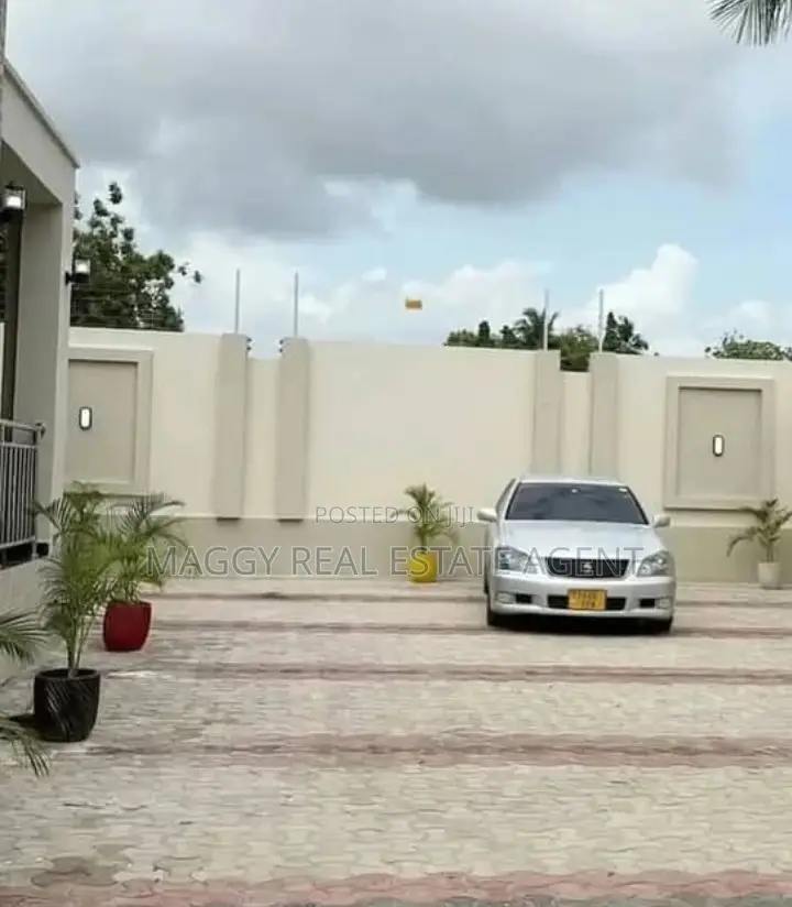 Furnished 3bdrm House in Bunju for sale