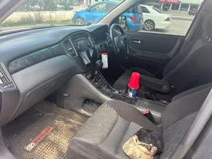 Toyota Kluger 2004 Black