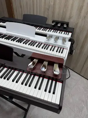 Digital Piano With Sustain Pedal With Stand Free
