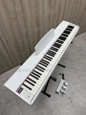 Digital Piano With Sustain Pedal With Stand Free