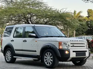 Land Rover Discovery 2009 White