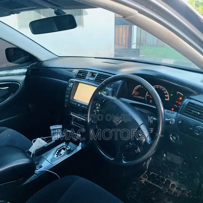 Toyota Crown 2007 Gray