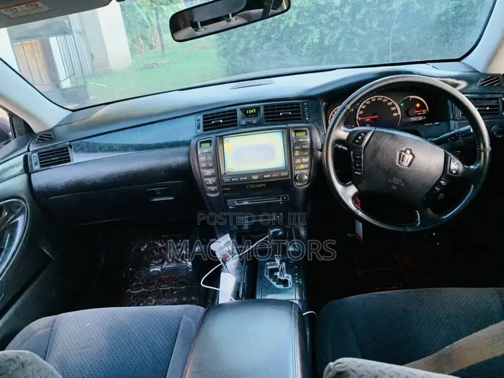 Toyota Crown 2007 Gray