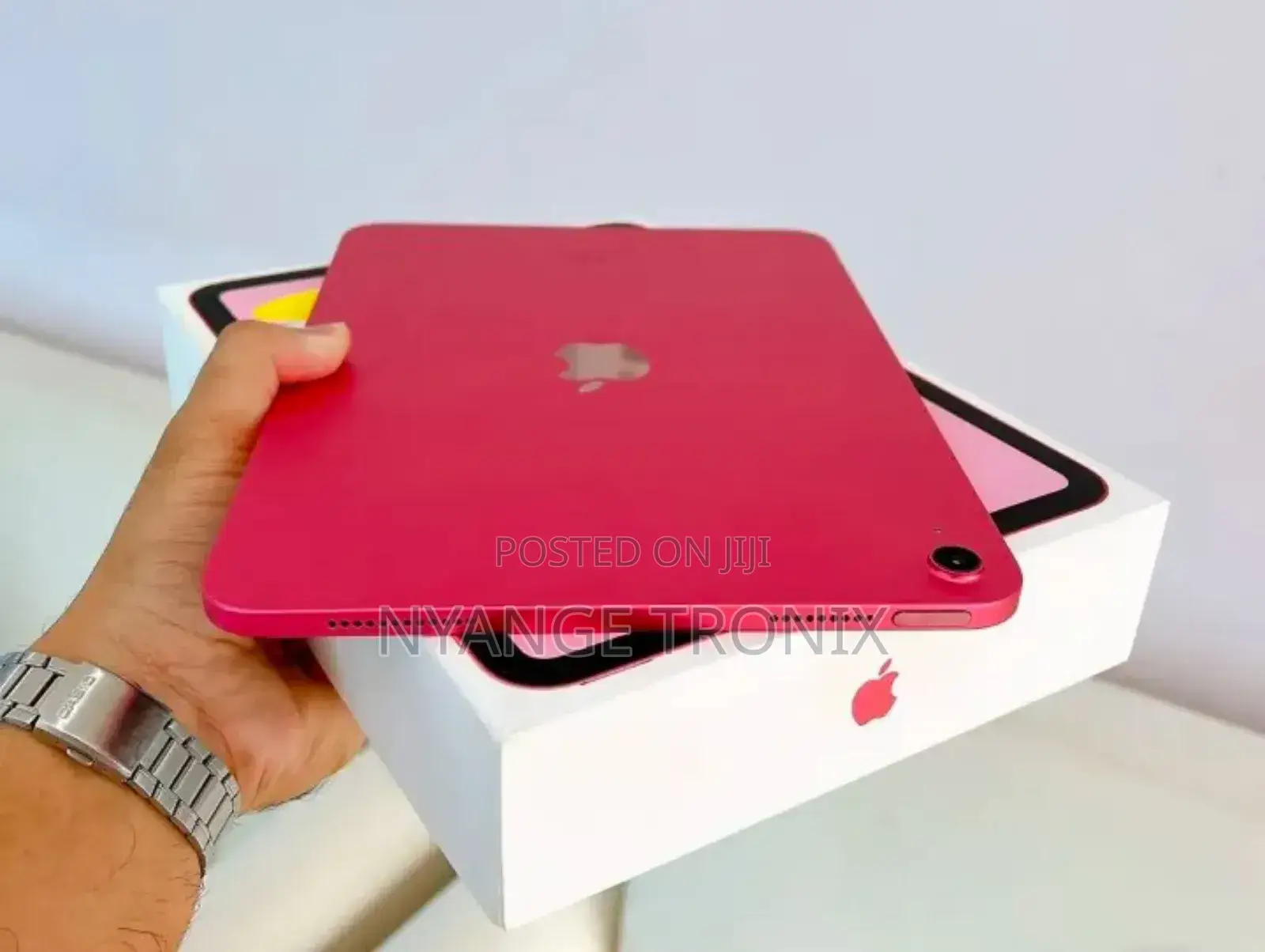 New Apple iPad 10.2 (2020) 64 GB Red