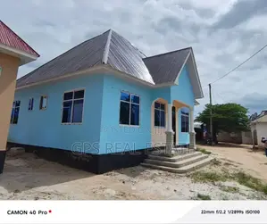3bdrm House in Unfinished Home For, Ilala for sale