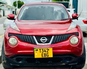 Nissan Juke 2011 Red