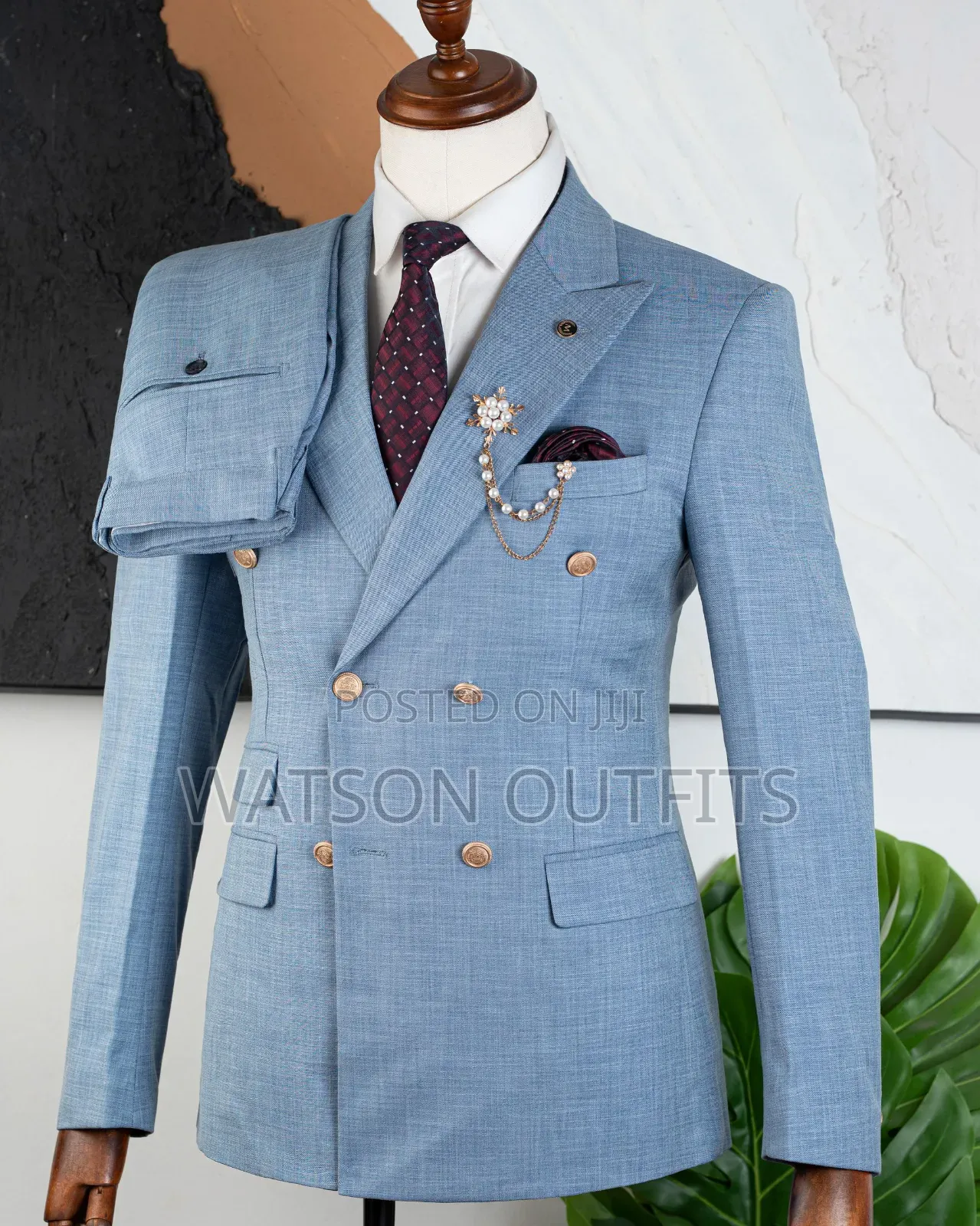 Men's Six Golden Buttons Suits for Classic Outings