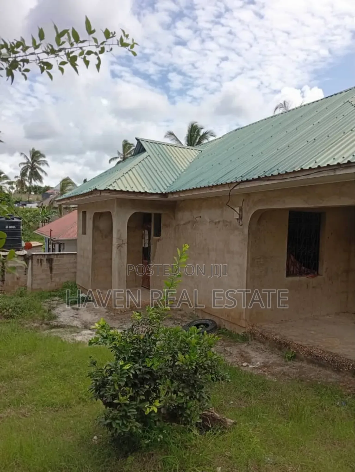 3bdrm House in Goba for sale