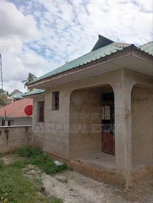 3bdrm House in Goba for sale