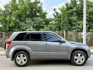 Suzuki Escudo 2007 Gray
