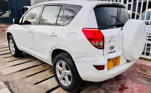 Toyota RAV4 2008 White