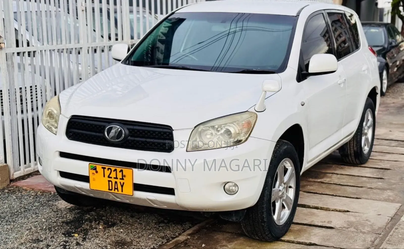 Toyota RAV4 2008 White