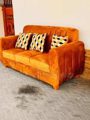 Punguzo La Bei Sofa La Watu Watatu Ni Imara Sana La Kisasa