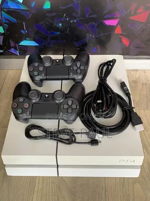 Ps4 Fat Used V9, Two Controlles N 7 Games