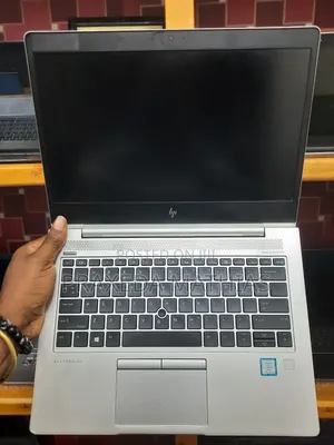 Laptop HP EliteBook 830 G6 8GB Intel Core I7 SSD 256GB