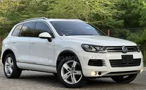 Volkswagen Touareg 2013 White