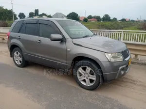 Suzuki Escudo 2008 Gray