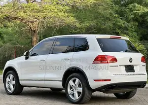 Volkswagen Touareg 2013 White