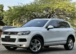 Volkswagen Touareg 2013 White