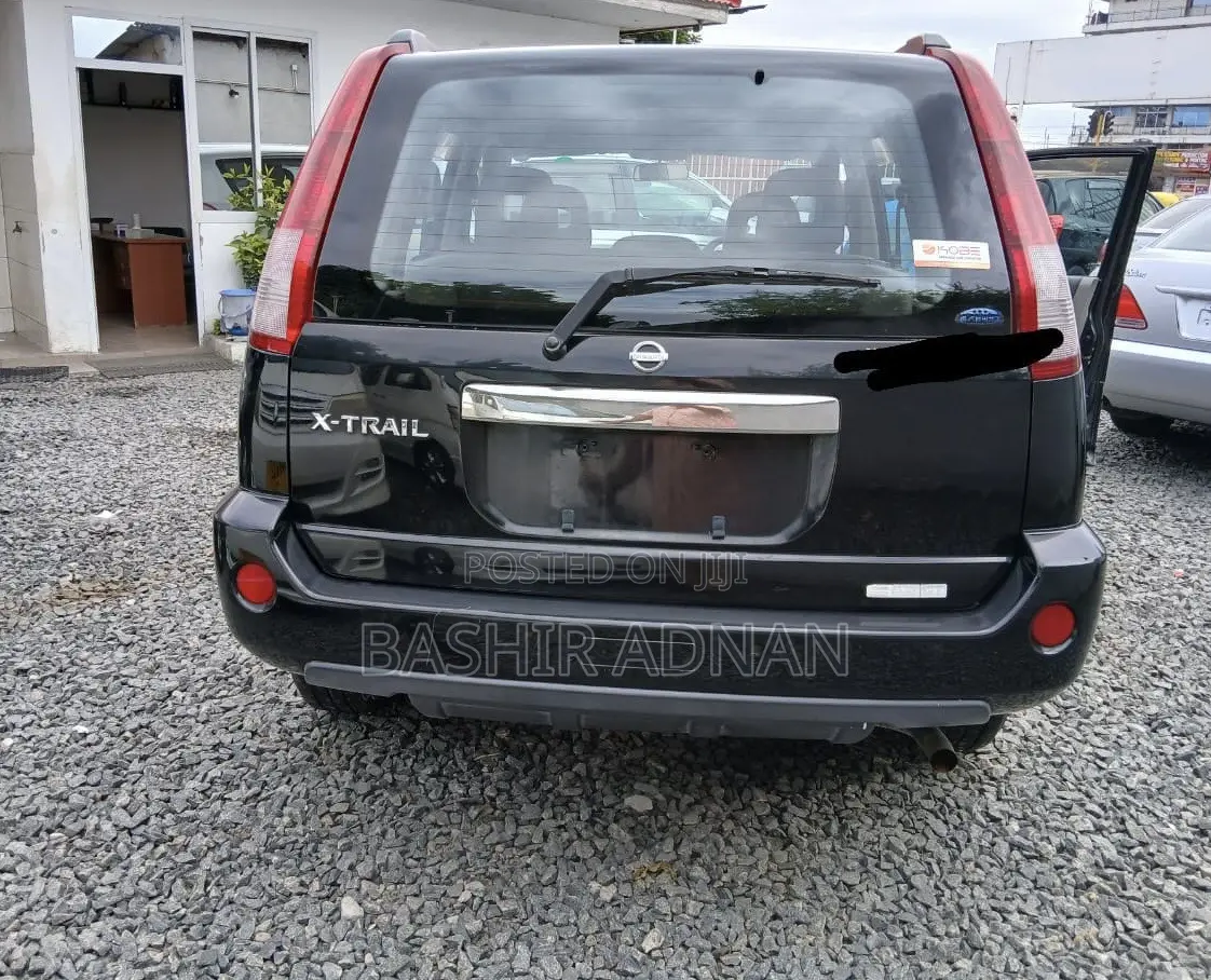Nissan X-Trail 2.0 2004 Black