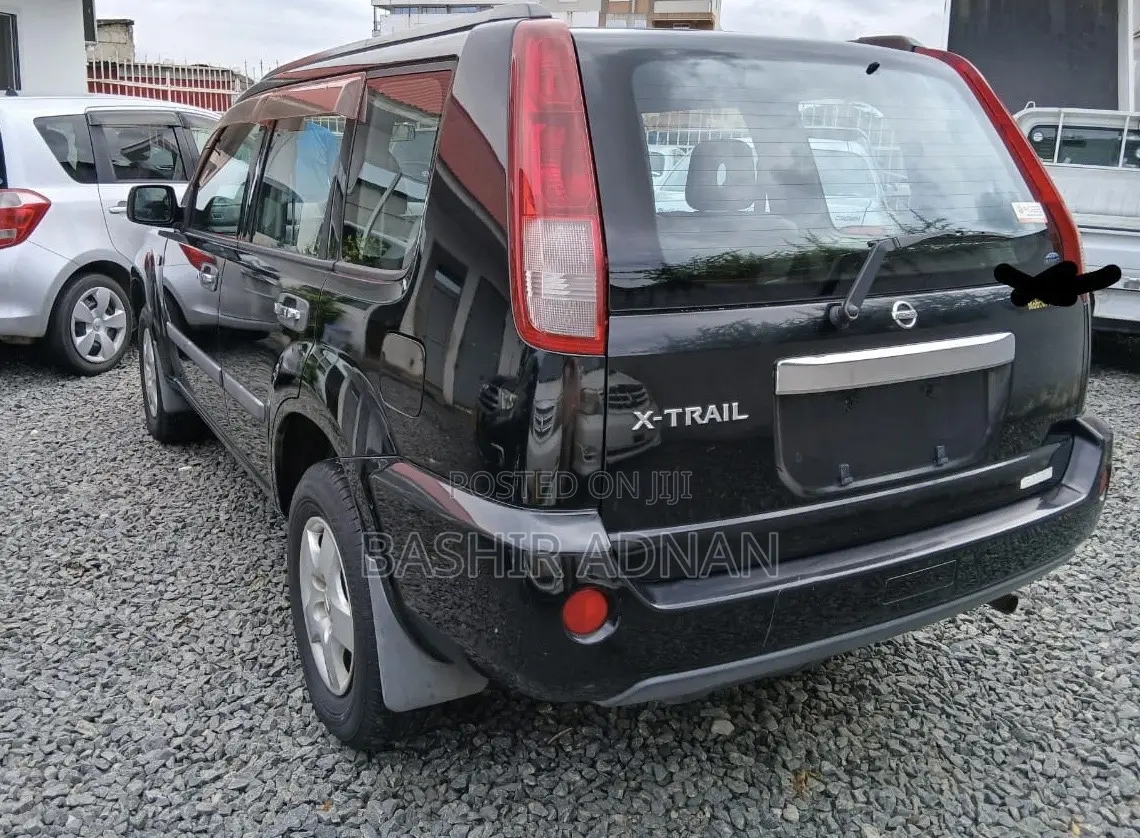 Nissan X-Trail 2.0 2004 Black