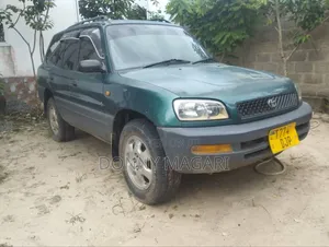 Toyota RAV4 2005 Green
