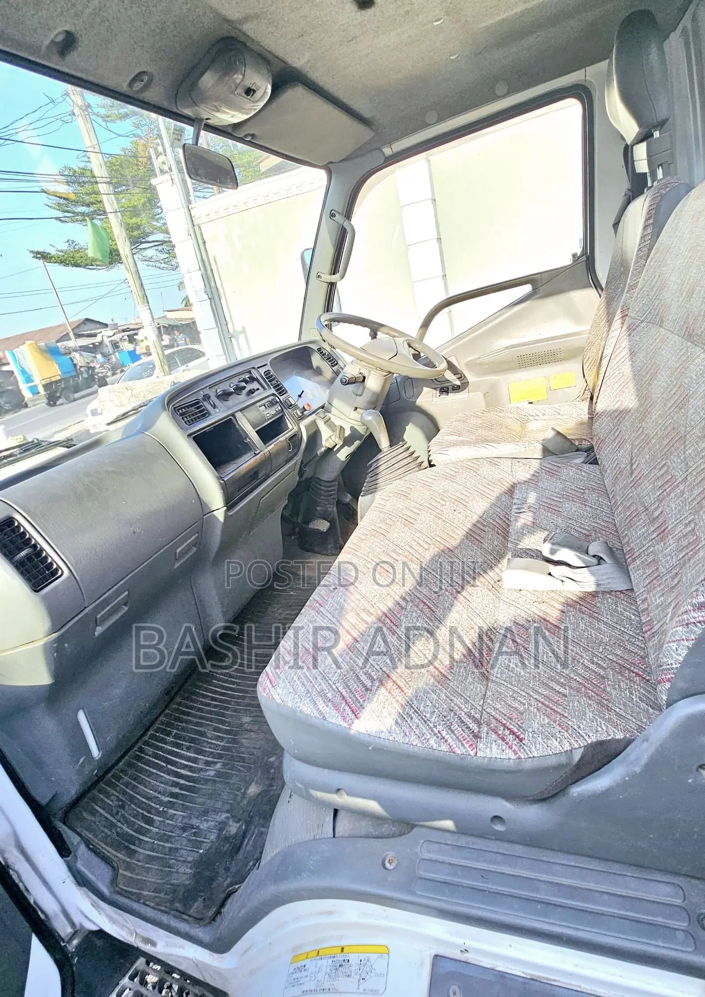 Mitsubishi Canter Dunper 2 Tonnes(Tani) Mpya(Unregistered).