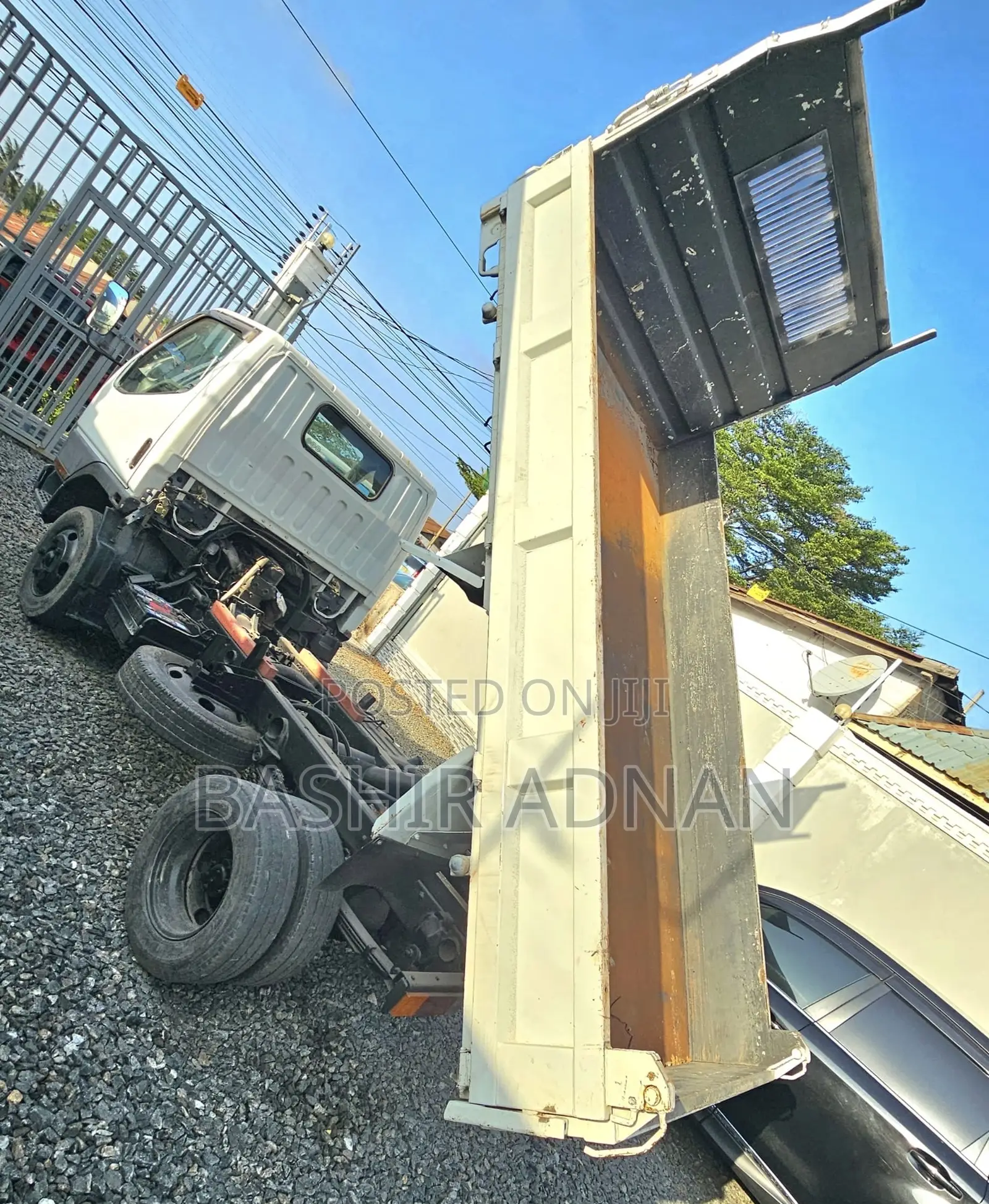 Mitsubishi Canter Dunper 2 Tonnes(Tani) Mpya(Unregistered).