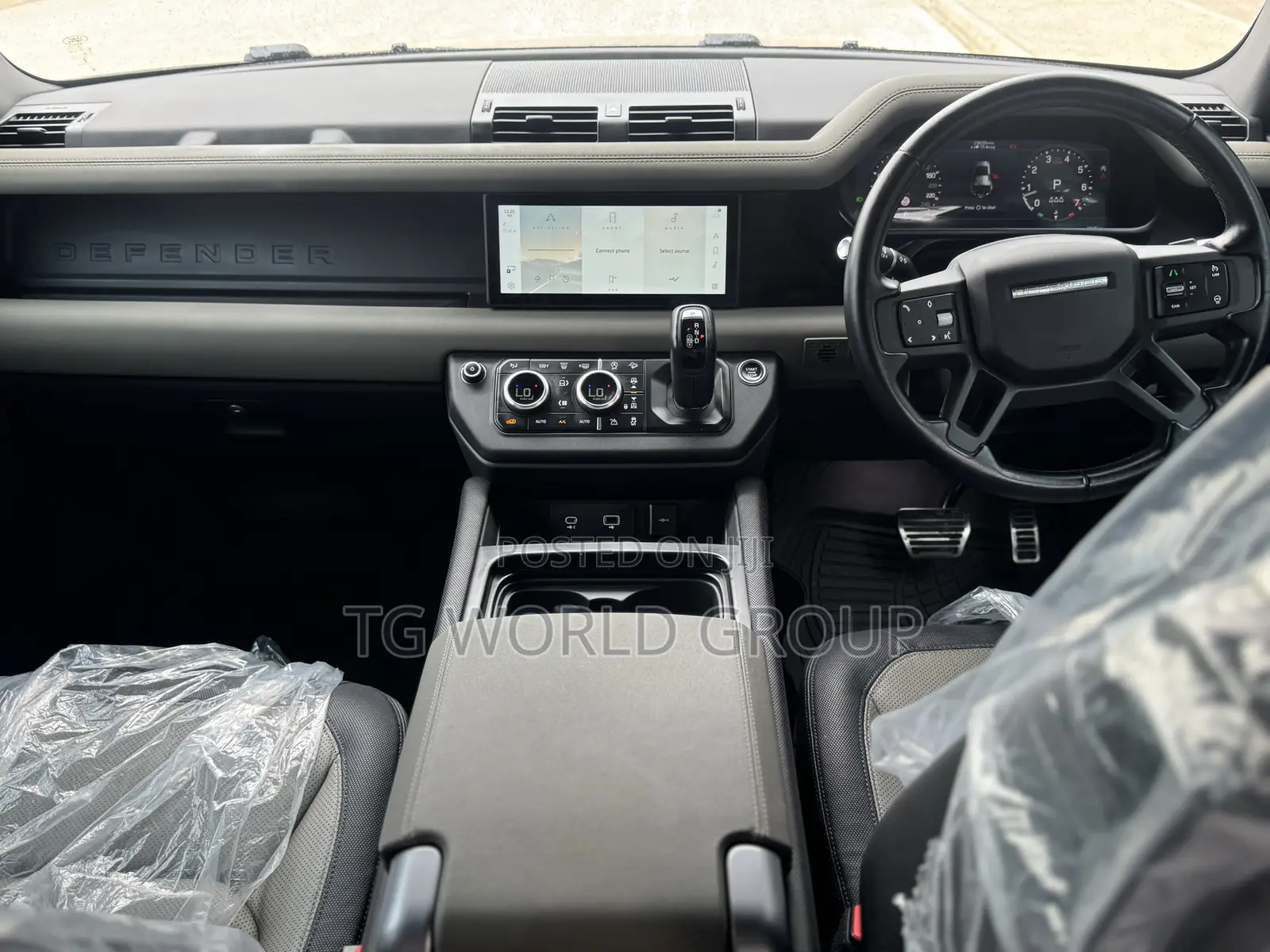 Land Rover Defender X-Dynamic SE 2023 Gray