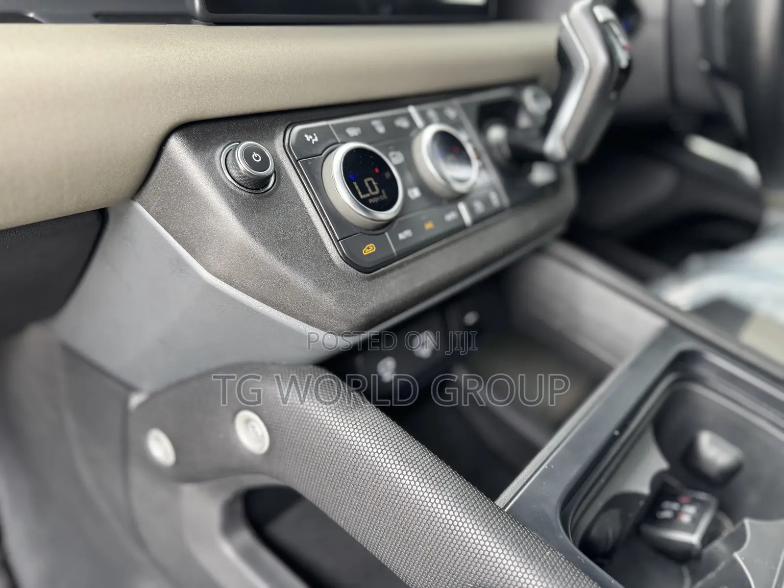 Land Rover Defender X-Dynamic SE 2023 Gray