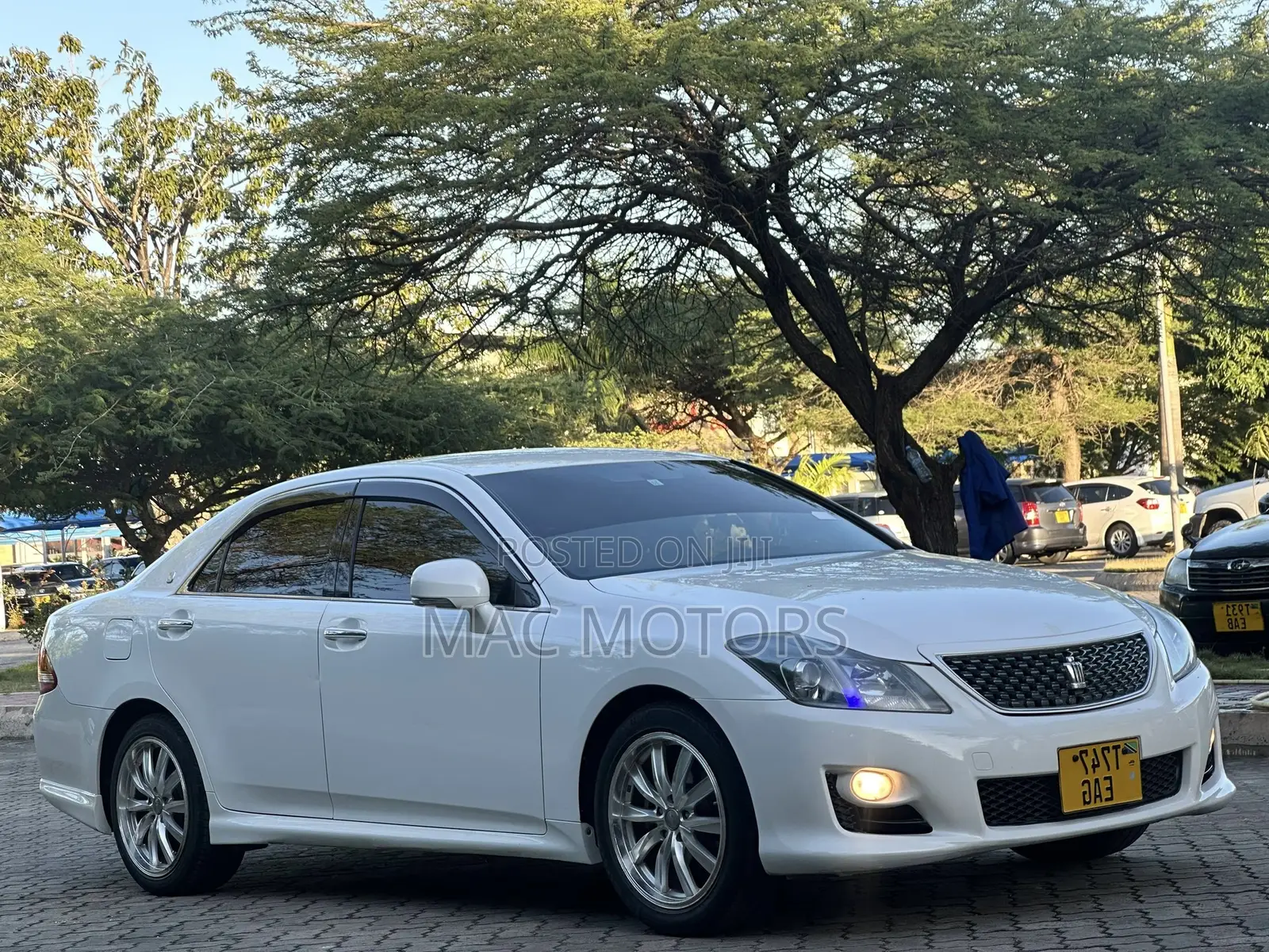 Toyota Crown 2008 White