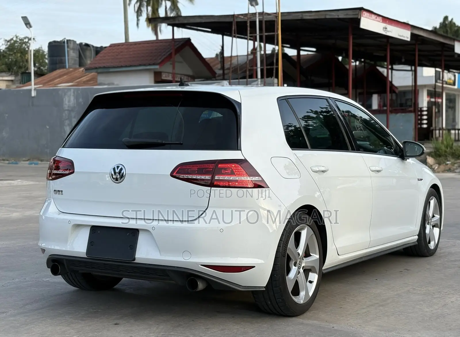 Volkswagen Golf 2014 White