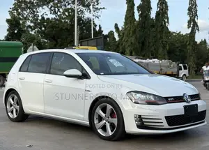 Volkswagen Golf 2014 White