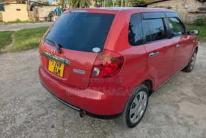 Mazda Verisa 2010 Orange